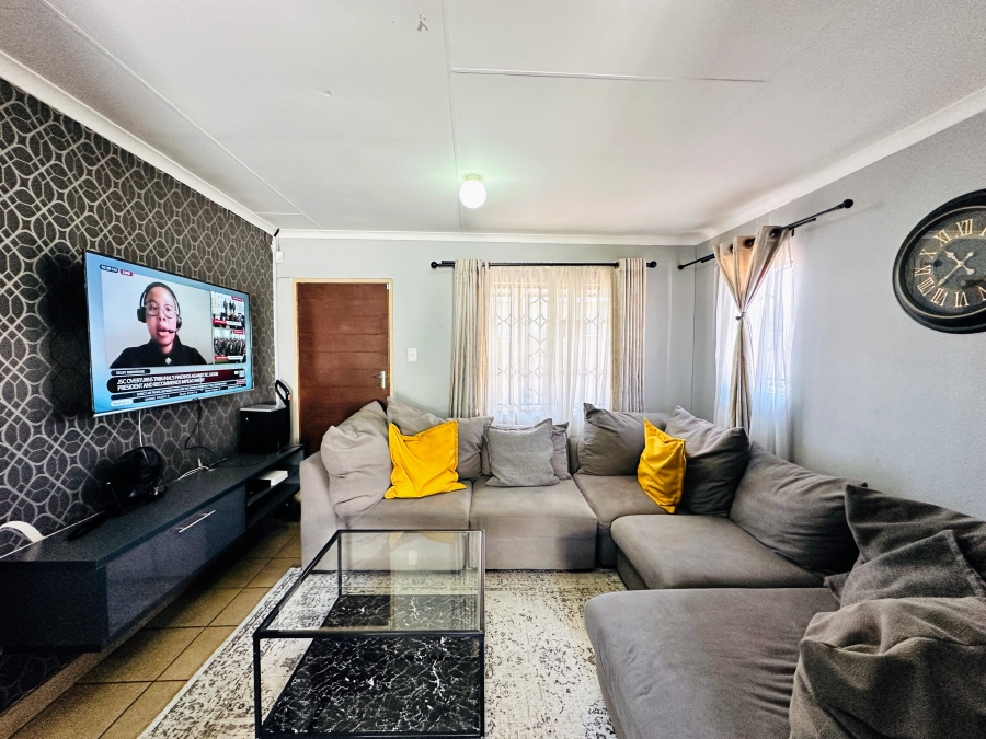 3 Bedroom Property for Sale in Sky City Gauteng