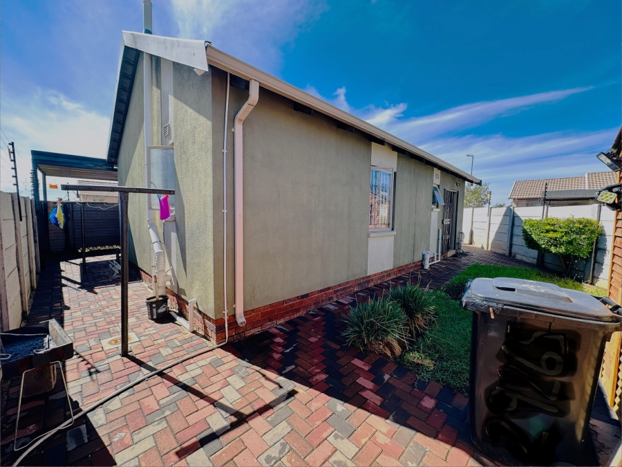 3 Bedroom Property for Sale in Sky City Gauteng