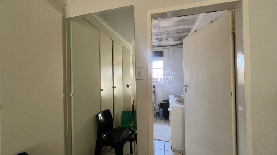 3 Bedroom Property for Sale in Brackendowns Gauteng