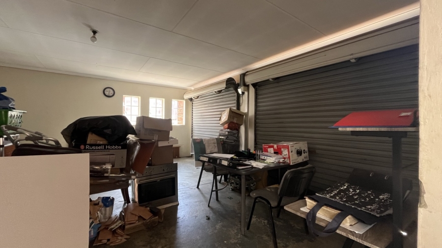 3 Bedroom Property for Sale in Brackendowns Gauteng