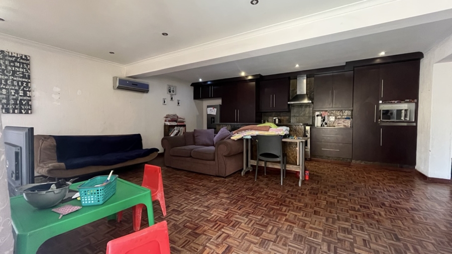 3 Bedroom Property for Sale in Brackendowns Gauteng