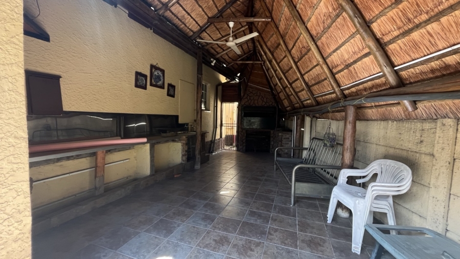 3 Bedroom Property for Sale in Brackendowns Gauteng