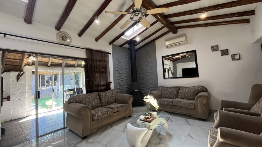 4 Bedroom Property for Sale in Brackendowns Gauteng