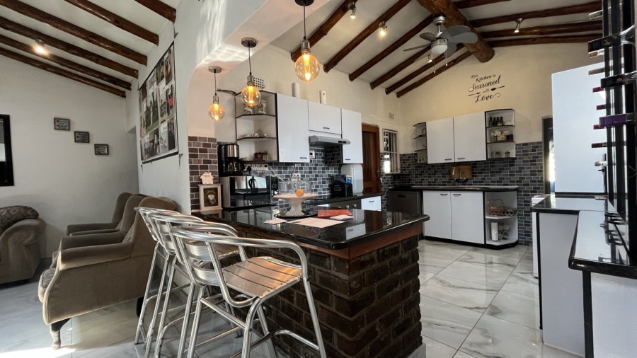 4 Bedroom Property for Sale in Brackendowns Gauteng