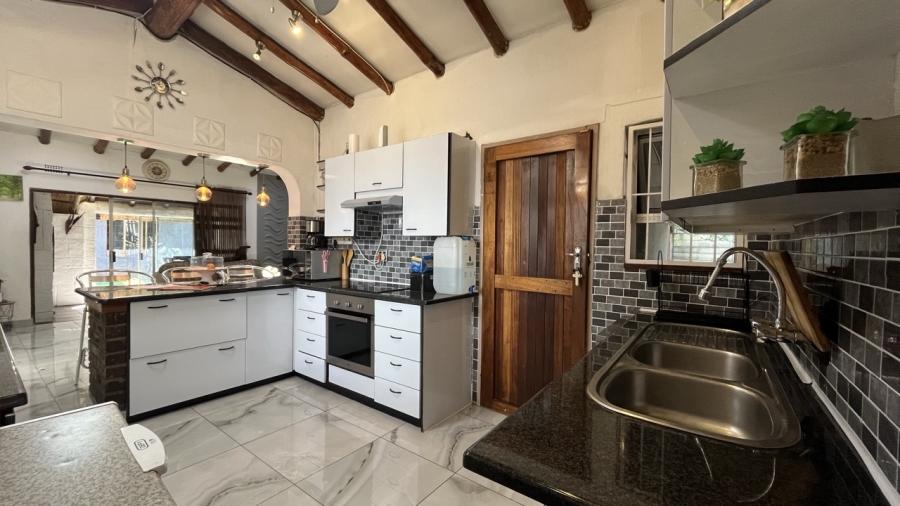 4 Bedroom Property for Sale in Brackendowns Gauteng