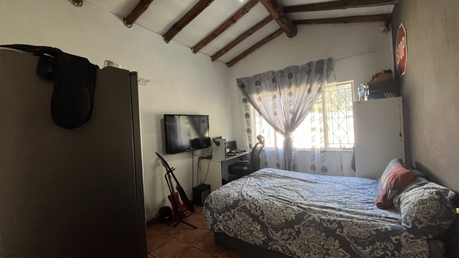 4 Bedroom Property for Sale in Brackendowns Gauteng