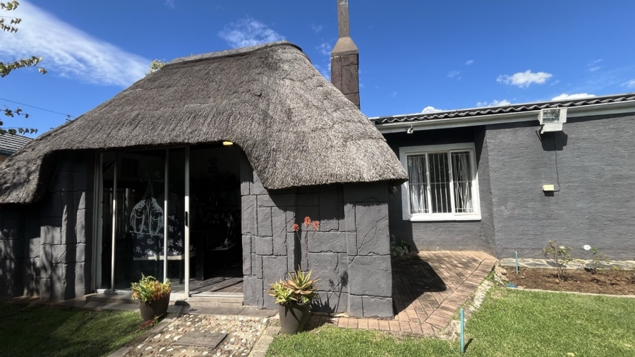 4 Bedroom Property for Sale in Brackendowns Gauteng