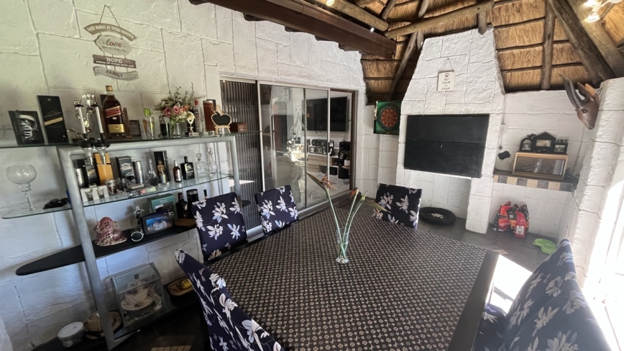 4 Bedroom Property for Sale in Brackendowns Gauteng