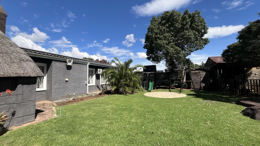 4 Bedroom Property for Sale in Brackendowns Gauteng