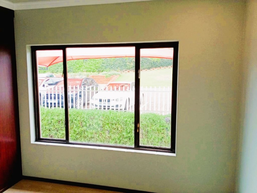2 Bedroom Property for Sale in Glenvista Gauteng