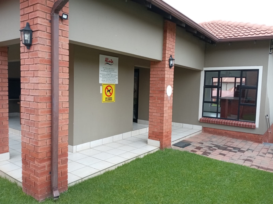 2 Bedroom Property for Sale in Glenvista Gauteng