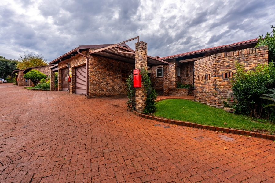 To Let 3 Bedroom Property for Rent in Morningside Gauteng