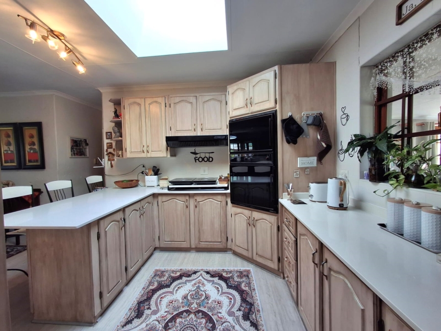 3 Bedroom Property for Sale in Kenleaf Gauteng