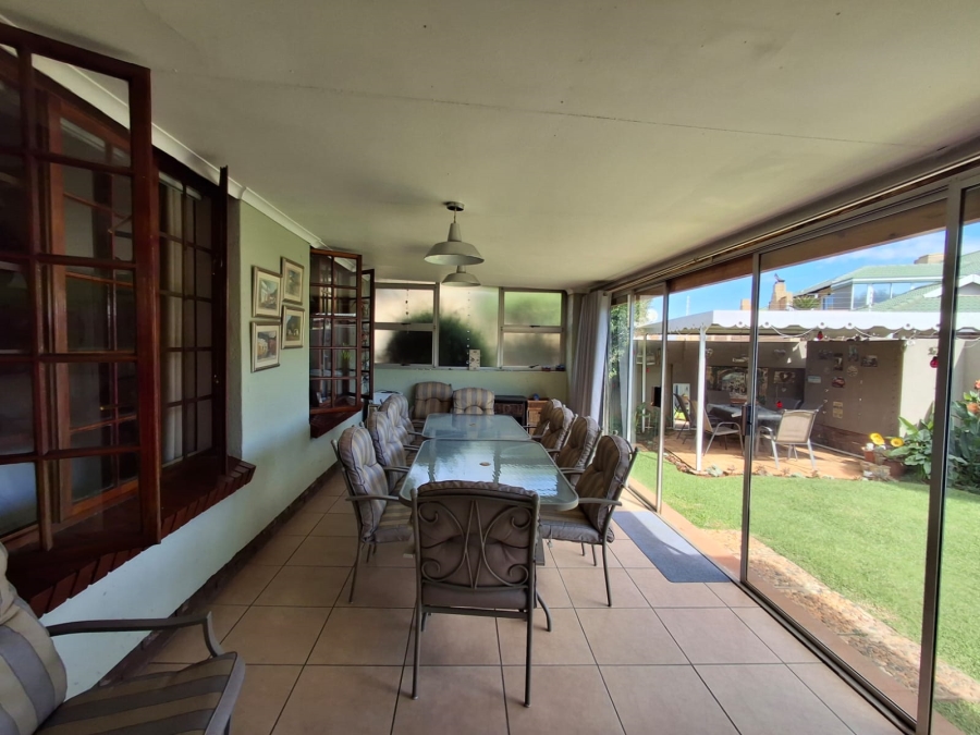 3 Bedroom Property for Sale in Kenleaf Gauteng