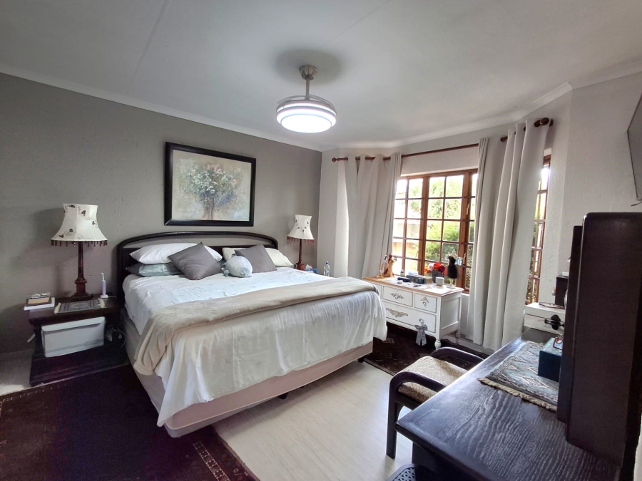 3 Bedroom Property for Sale in Kenleaf Gauteng