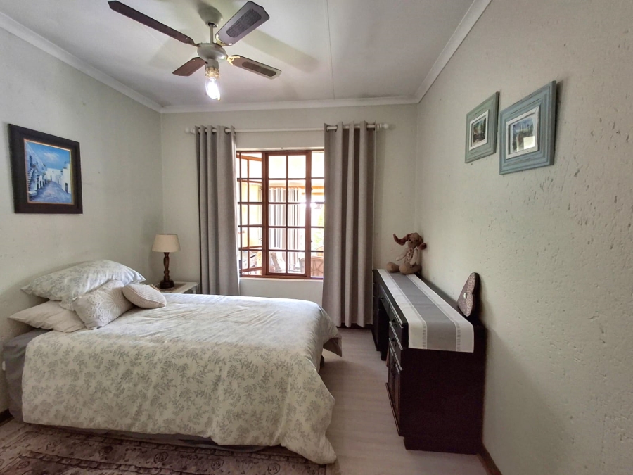 3 Bedroom Property for Sale in Kenleaf Gauteng