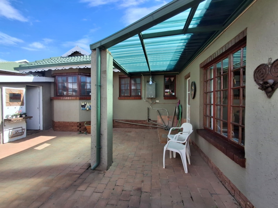 3 Bedroom Property for Sale in Kenleaf Gauteng