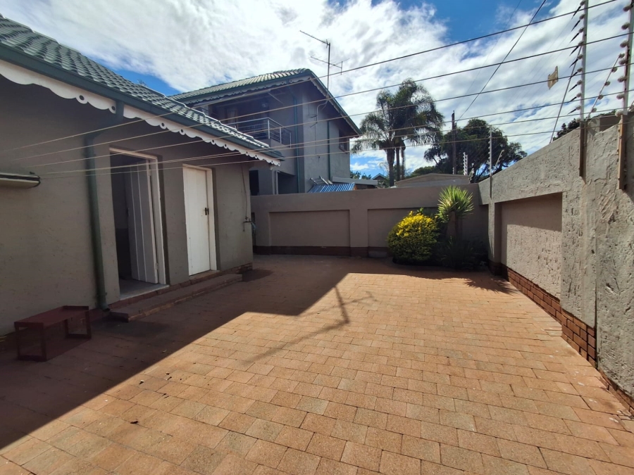 3 Bedroom Property for Sale in Kenleaf Gauteng