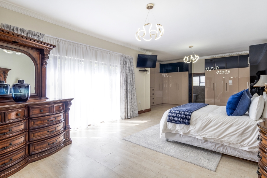 5 Bedroom Property for Sale in Willow Acres Gauteng