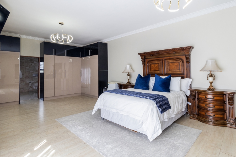 5 Bedroom Property for Sale in Willow Acres Gauteng