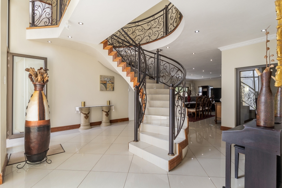 5 Bedroom Property for Sale in Willow Acres Gauteng
