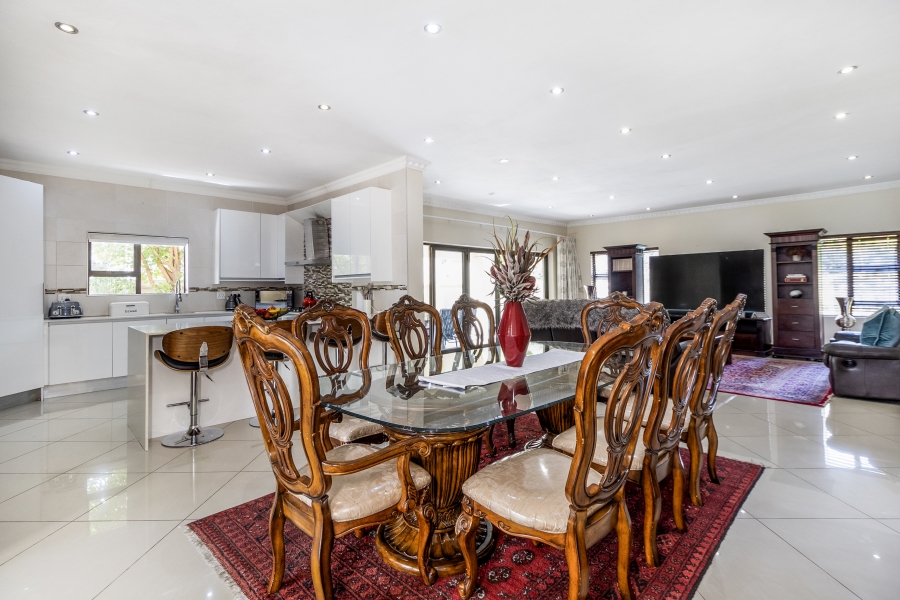5 Bedroom Property for Sale in Willow Acres Gauteng
