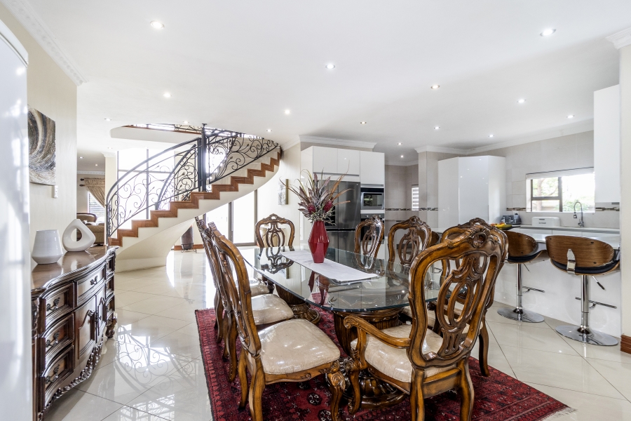 5 Bedroom Property for Sale in Willow Acres Gauteng