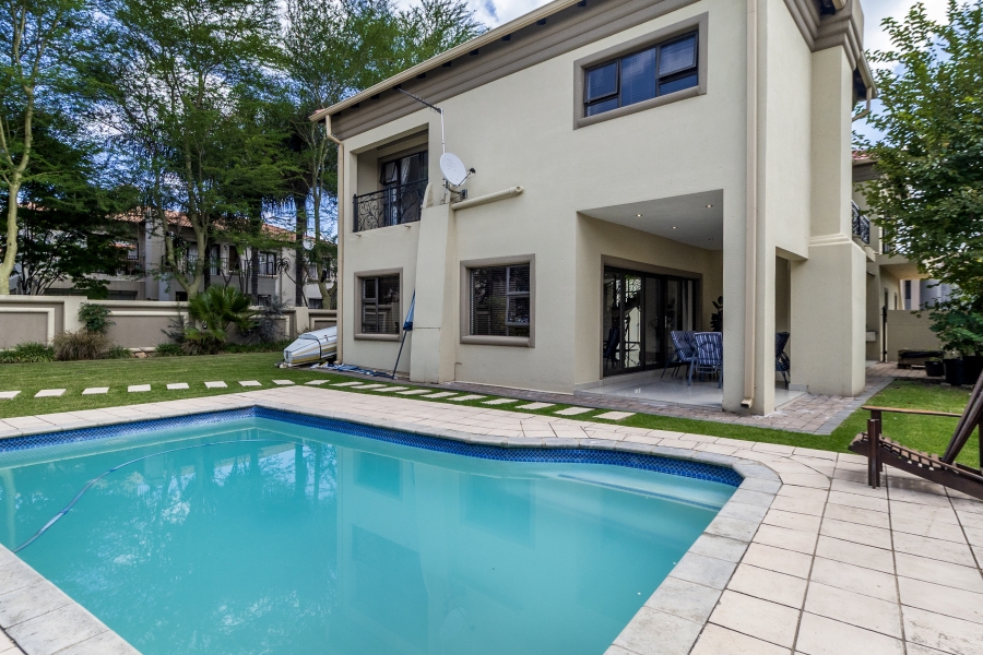 5 Bedroom Property for Sale in Willow Acres Gauteng