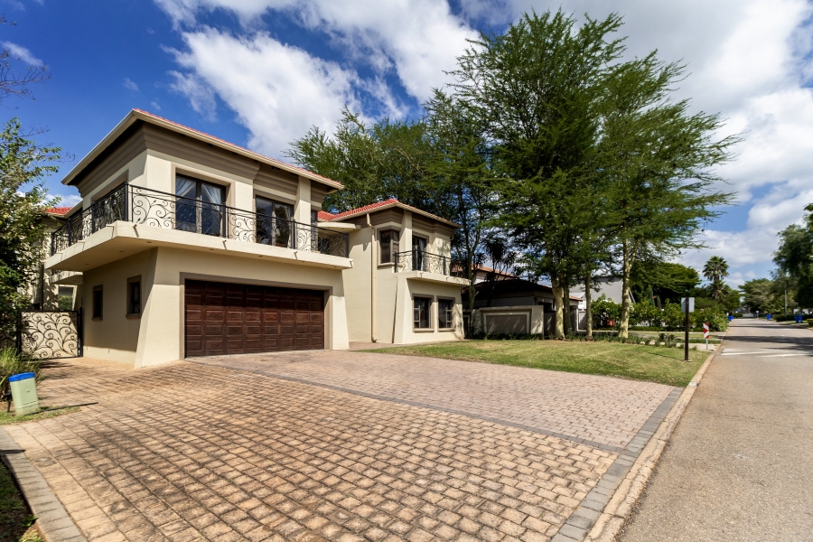 5 Bedroom Property for Sale in Willow Acres Gauteng
