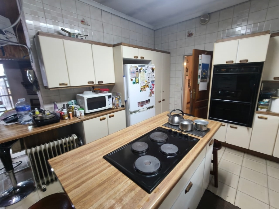 6 Bedroom Property for Sale in Marlboro Gardens Gauteng