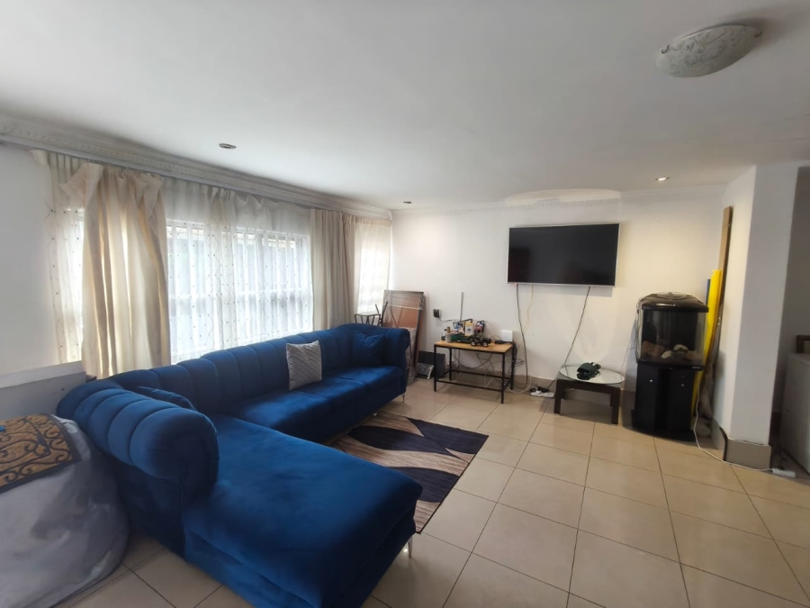 To Let 3 Bedroom Property for Rent in Erasmia Gauteng