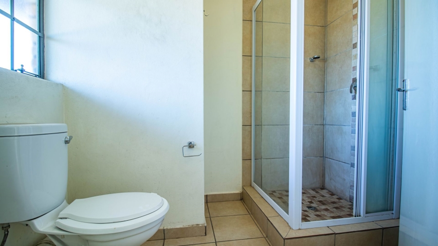 1 Bedroom Property for Sale in Grand Central Gauteng