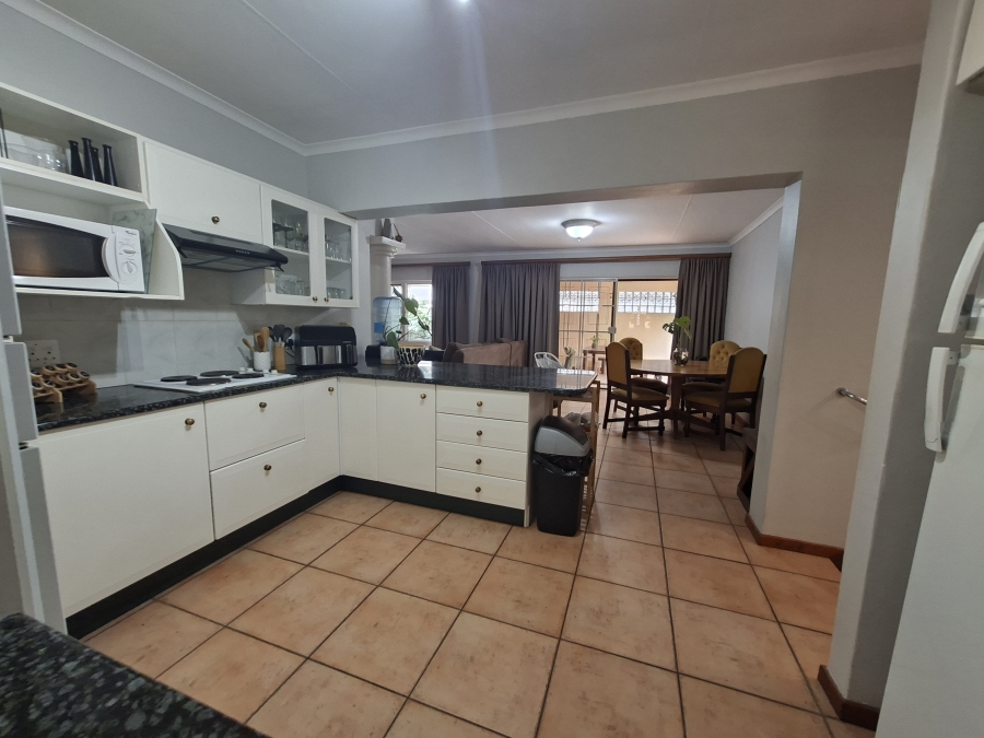 3 Bedroom Property for Sale in Die Wilgers Gauteng