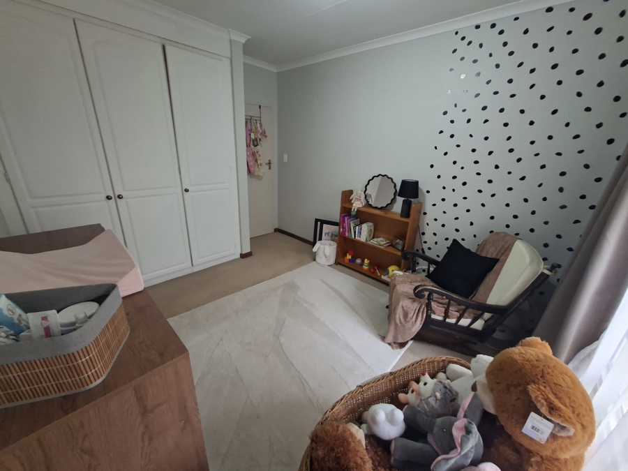 3 Bedroom Property for Sale in Die Wilgers Gauteng