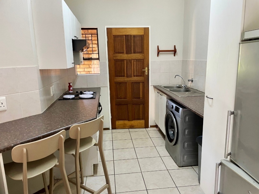 2 Bedroom Property for Sale in Roodekrans Gauteng