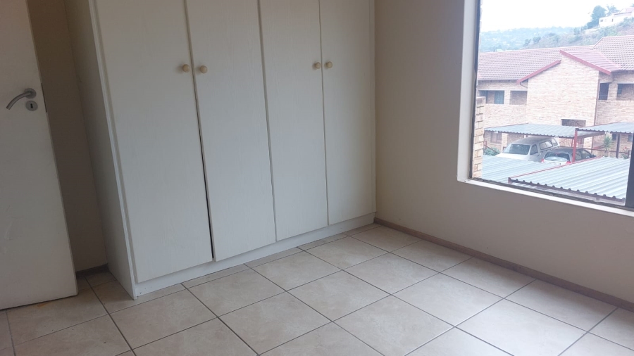 2 Bedroom Property for Sale in Roodekrans Gauteng