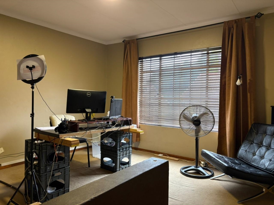 3 Bedroom Property for Sale in Radiokop Gauteng