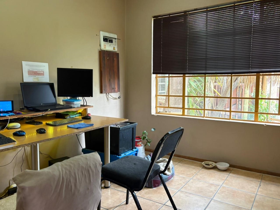 3 Bedroom Property for Sale in Radiokop Gauteng