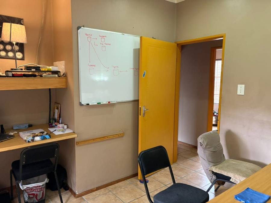 3 Bedroom Property for Sale in Radiokop Gauteng