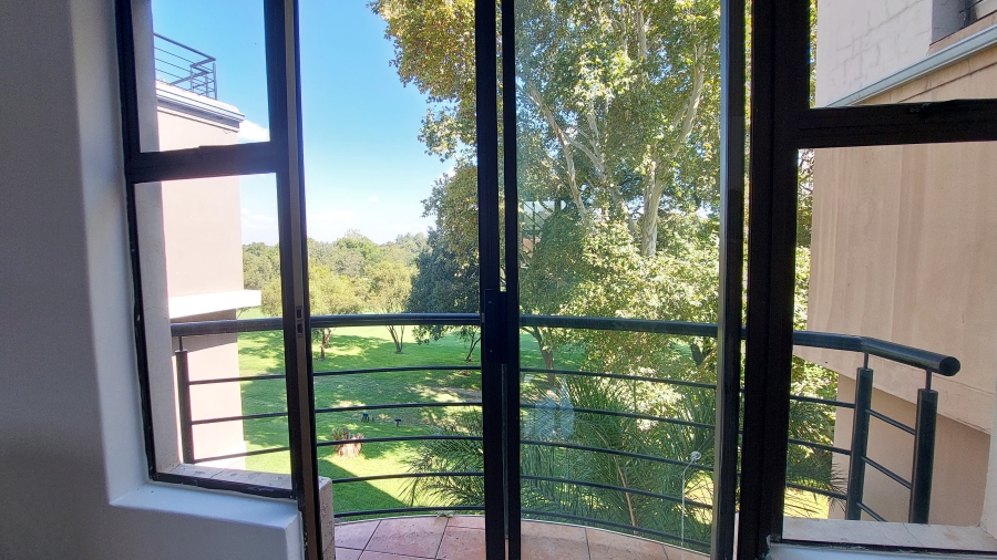 1 Bedroom Property for Sale in Zwartkop Golf Estate Gauteng