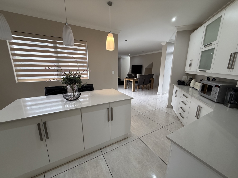 3 Bedroom Property for Sale in Midstream Estate Gauteng