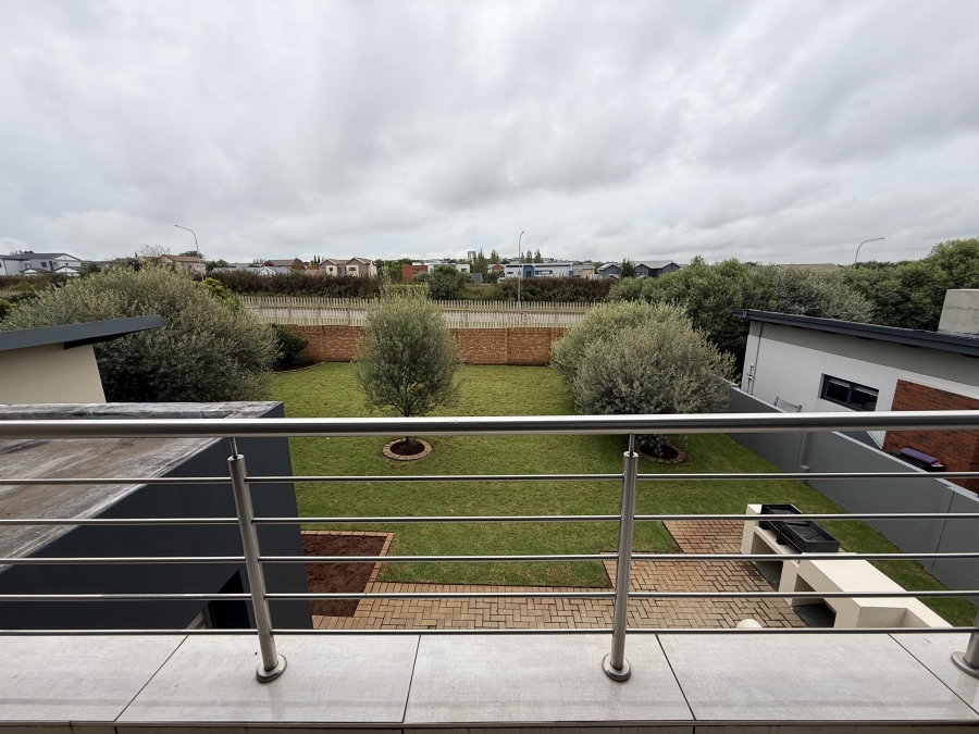 3 Bedroom Property for Sale in Midstream Estate Gauteng