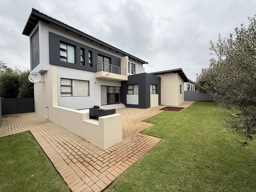 3 Bedroom Property for Sale in Midstream Estate Gauteng