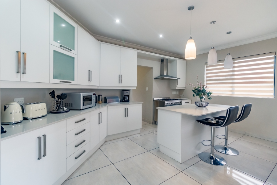 3 Bedroom Property for Sale in Midstream Estate Gauteng