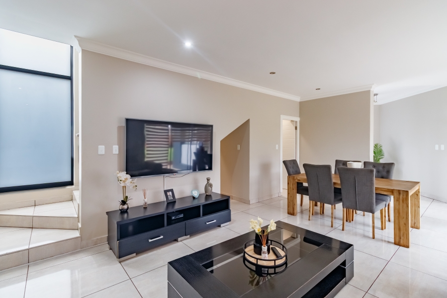 3 Bedroom Property for Sale in Midstream Estate Gauteng