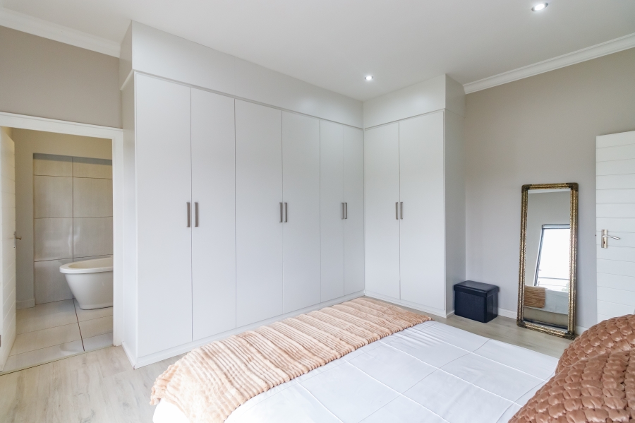 3 Bedroom Property for Sale in Midstream Estate Gauteng