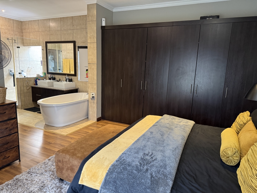 3 Bedroom Property for Sale in Midstream Estate Gauteng