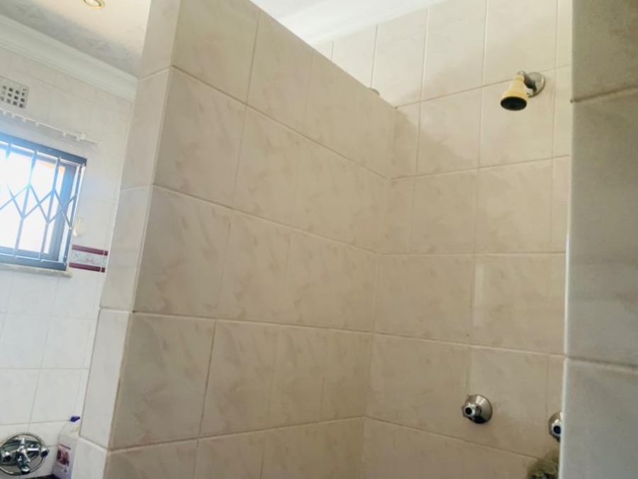 4 Bedroom Property for Sale in Geluksdal Gauteng