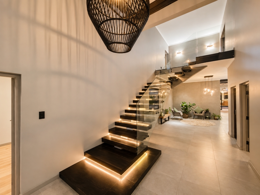 6 Bedroom Property for Sale in Midstream Estate Gauteng