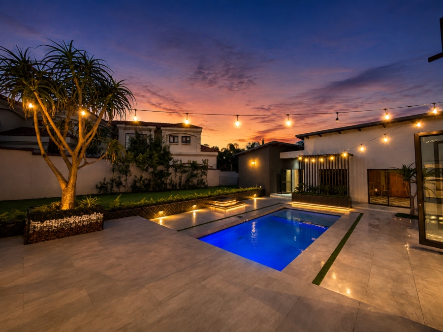 6 Bedroom Property for Sale in Midstream Estate Gauteng